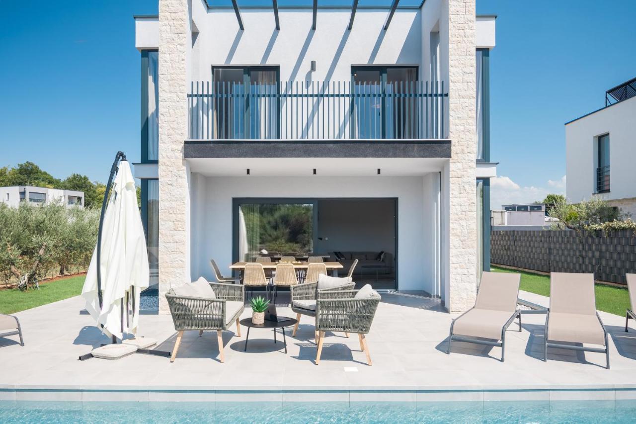 Villa Grota Porec Luaran gambar