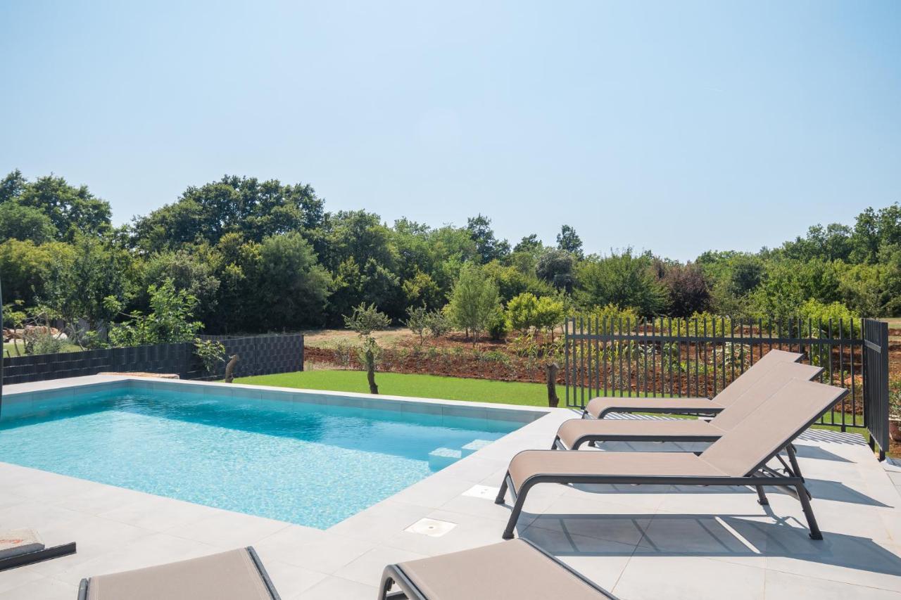 Villa Grota Porec Luaran gambar